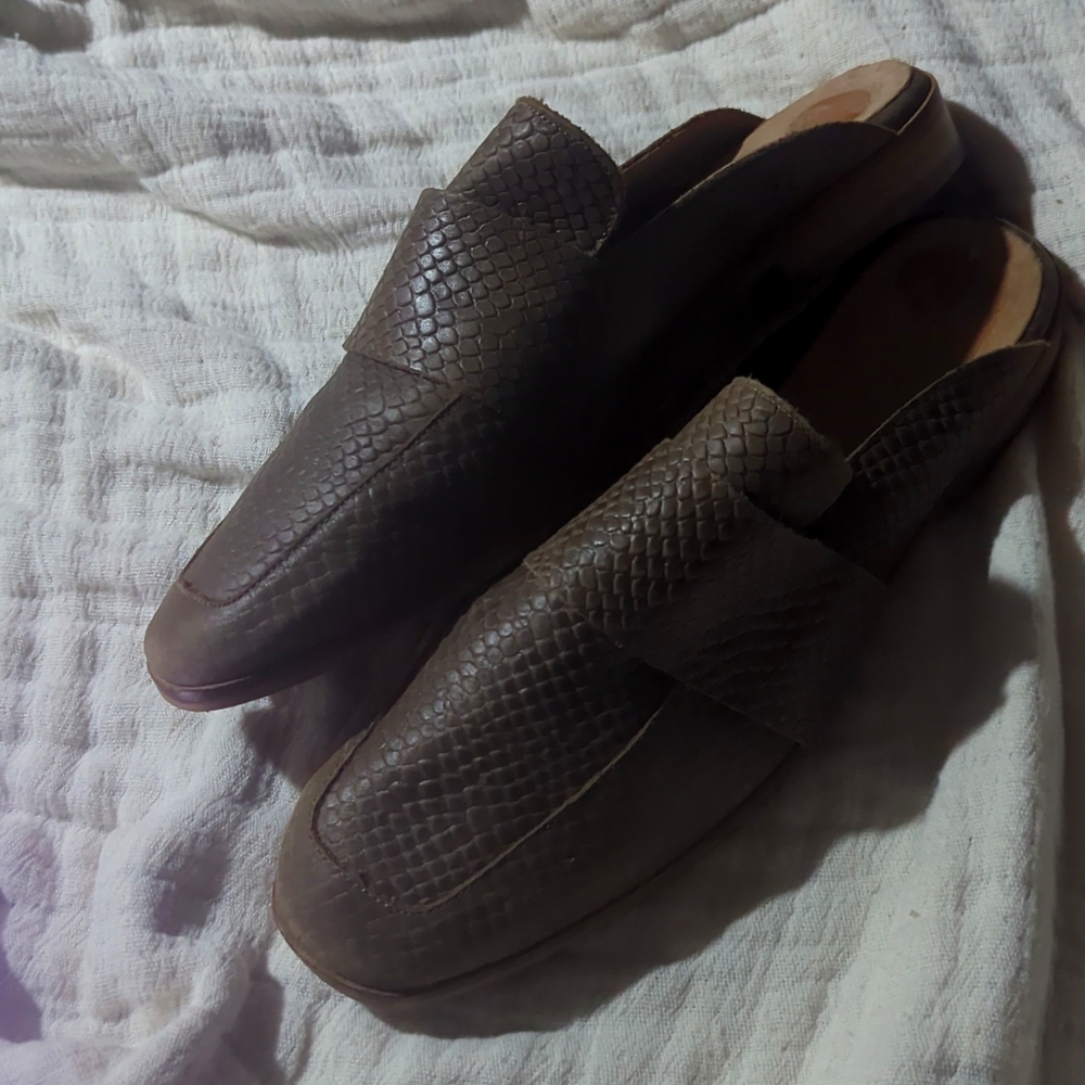 Olive green size 8 mule free people